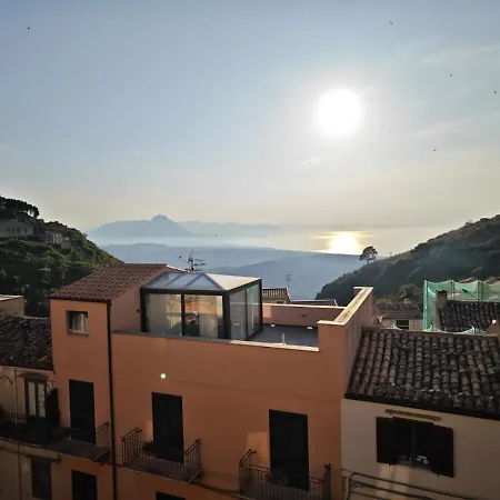 Vista Mari Apartment